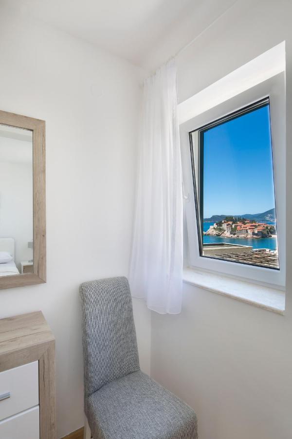 Family Apartment With Sea View Sveti Stefan Budva Bagian luar foto